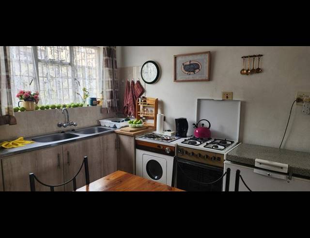 3 BEDROOM HOUSE FOR SALE IN ALBERTINIA